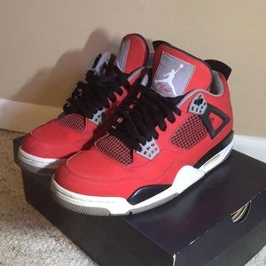 Jordan 4 Retro Toro Bravo (Authentic) BEST OFFER!